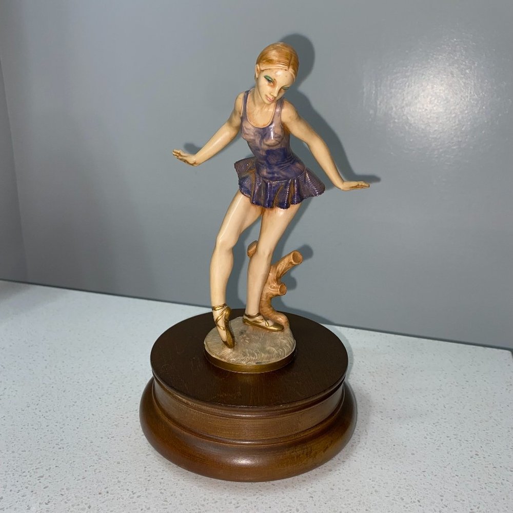 Thorens Swiss Music Box BALLERINA Nadia's Theme